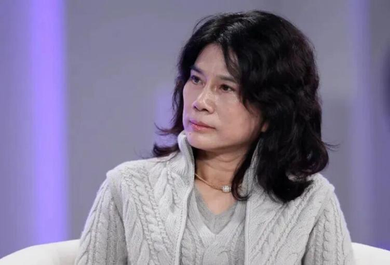 格力电商迎“新掌门”，72岁董明珠再为“退休”作铺垫？