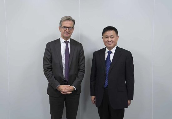 潘功胜：逆差国与顺差国应共同努力，实现全球经济动态平衡