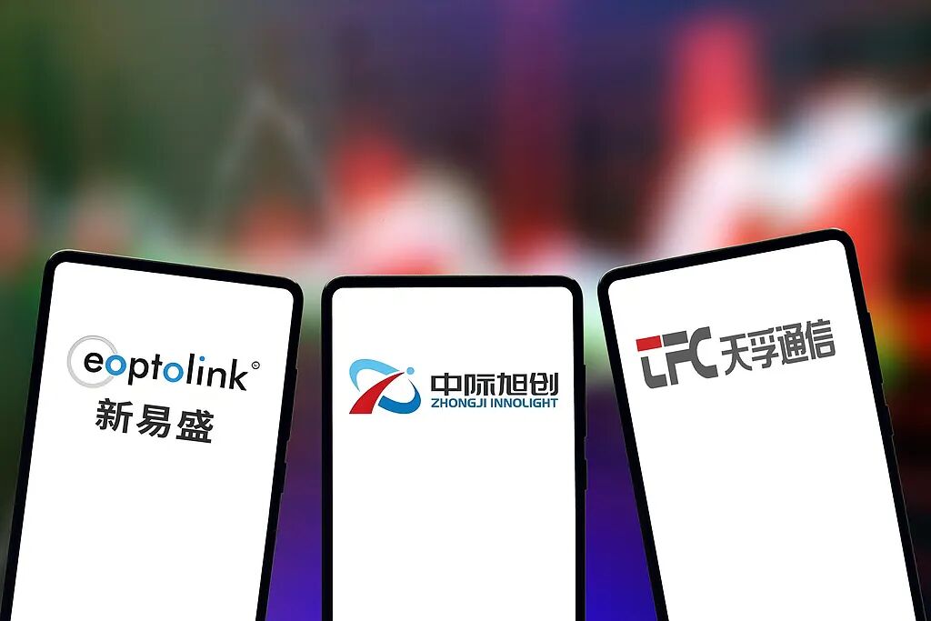 “易中天”股价加速下跌	，到底怎么了